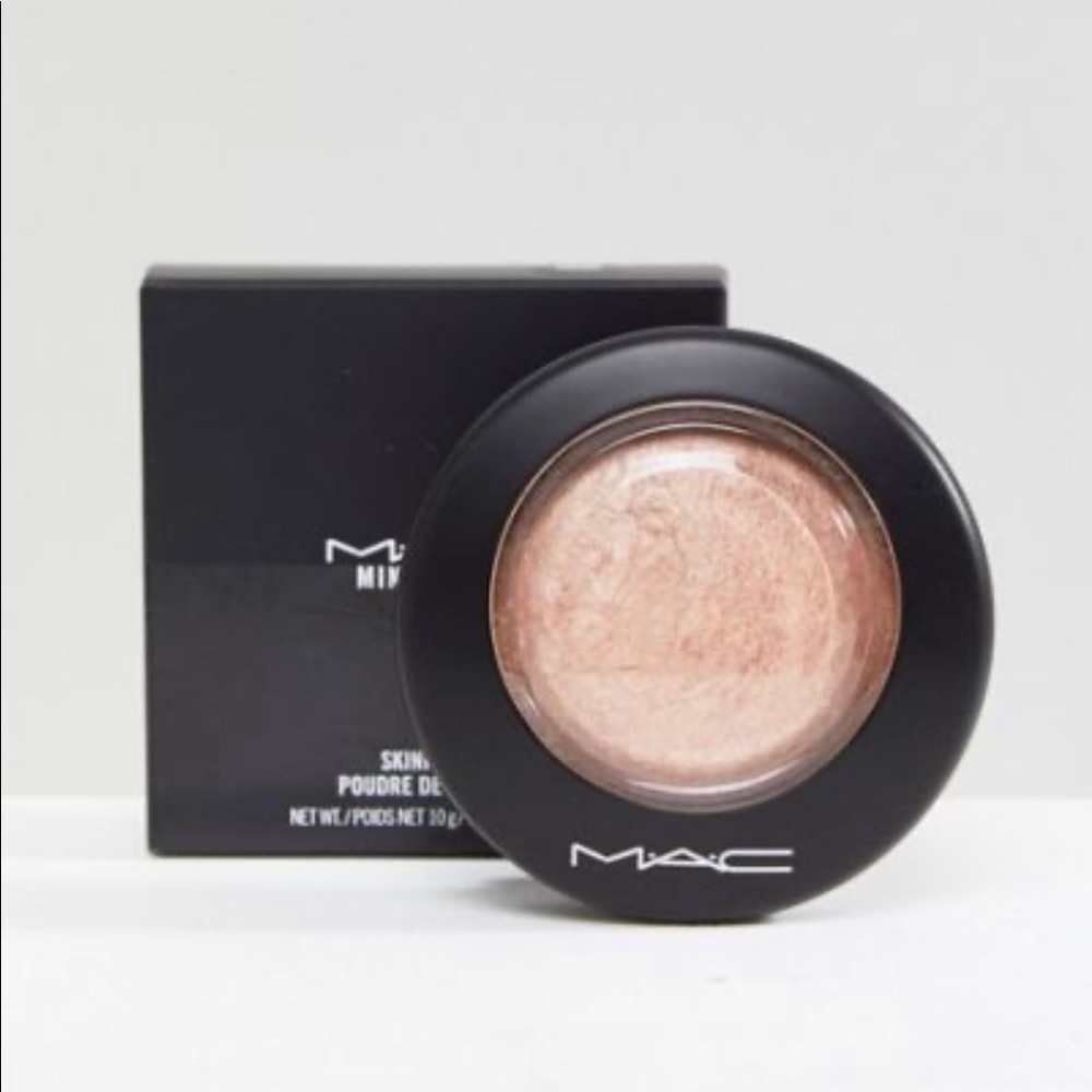 MAC Mineralize Skinfinish Soft & Gentle